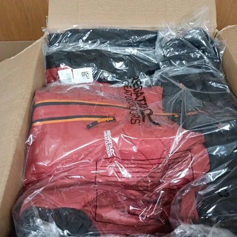 BOX OF APPROXIMATELY 19 BRAND NEW ASSORTED REGATTA CLOTHING ITEMS INCLUDING PRO HYBRID AND TORECK