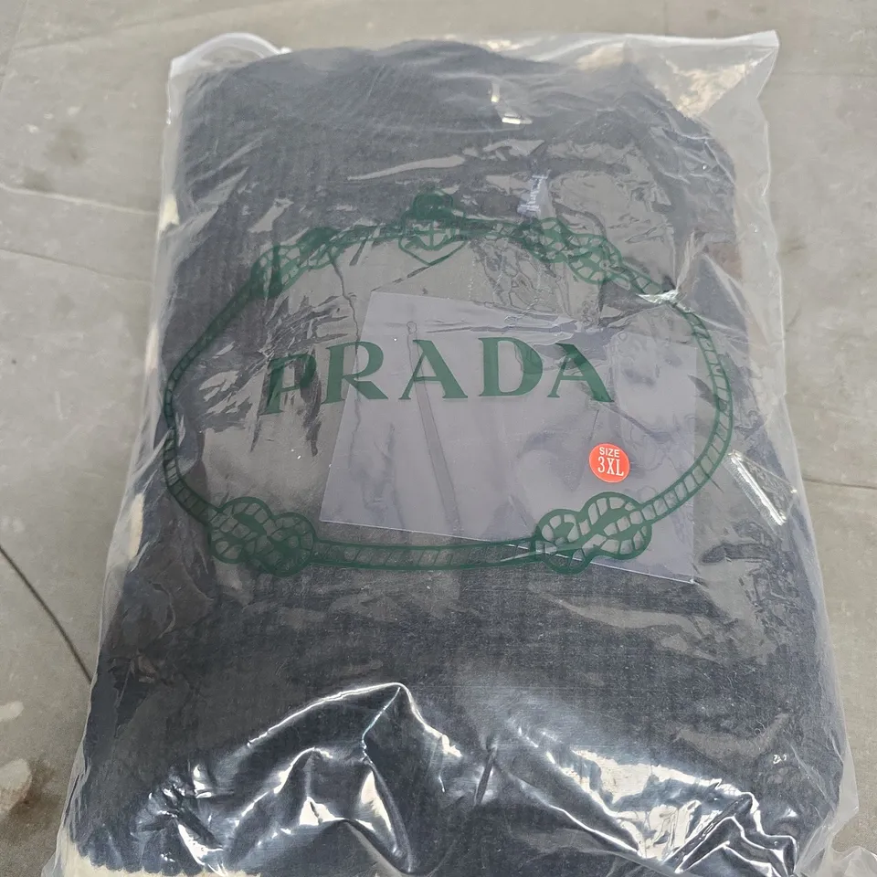 PRADA BLACK AND WHITE WOOLLY QUARTER ZIP SIZE 3XL 