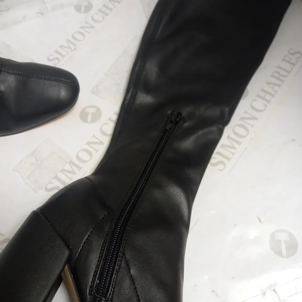 LONDON REBEL KNEE HIGH SOCK BOOTS IN BLACK