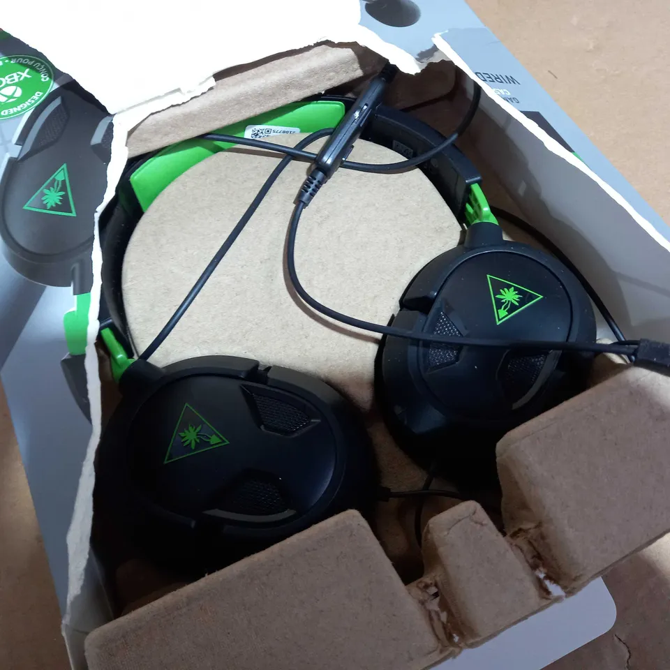 BOXED XBOX TURTLE BEACH WIRED HEADSET