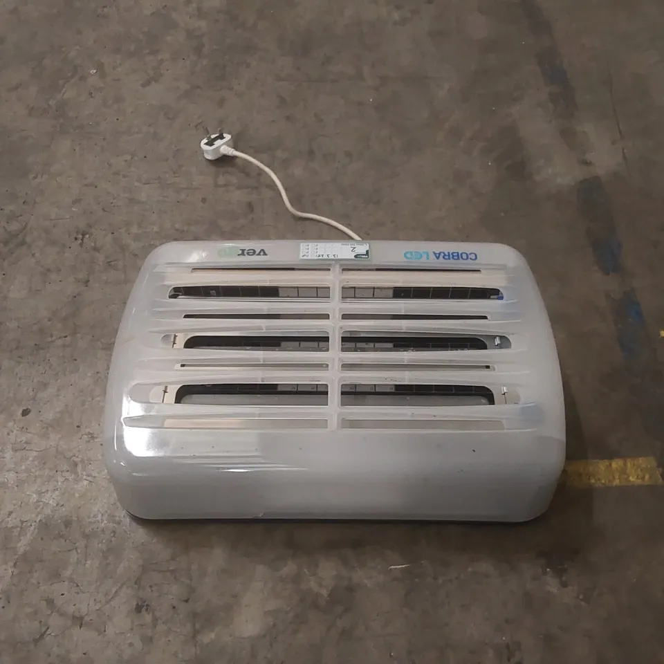 COBRA LED COMMERCIAL ELECTRIC FLY KILLER