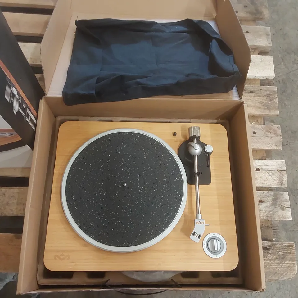 BOXED HOUSE OF MARLEY STIR IT UP EM-JTOO-SBX WIRELESS TURNTABLE