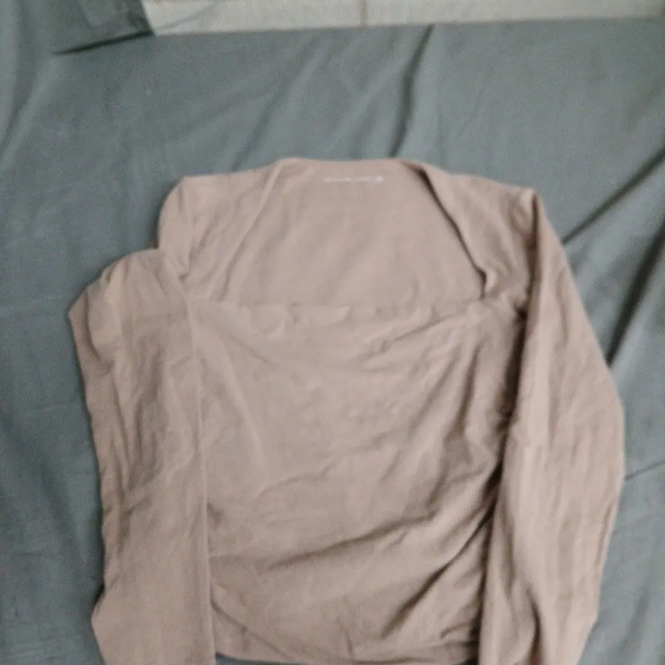 ABERCROMBIE & FITCH BROWN TOP, SIZE M