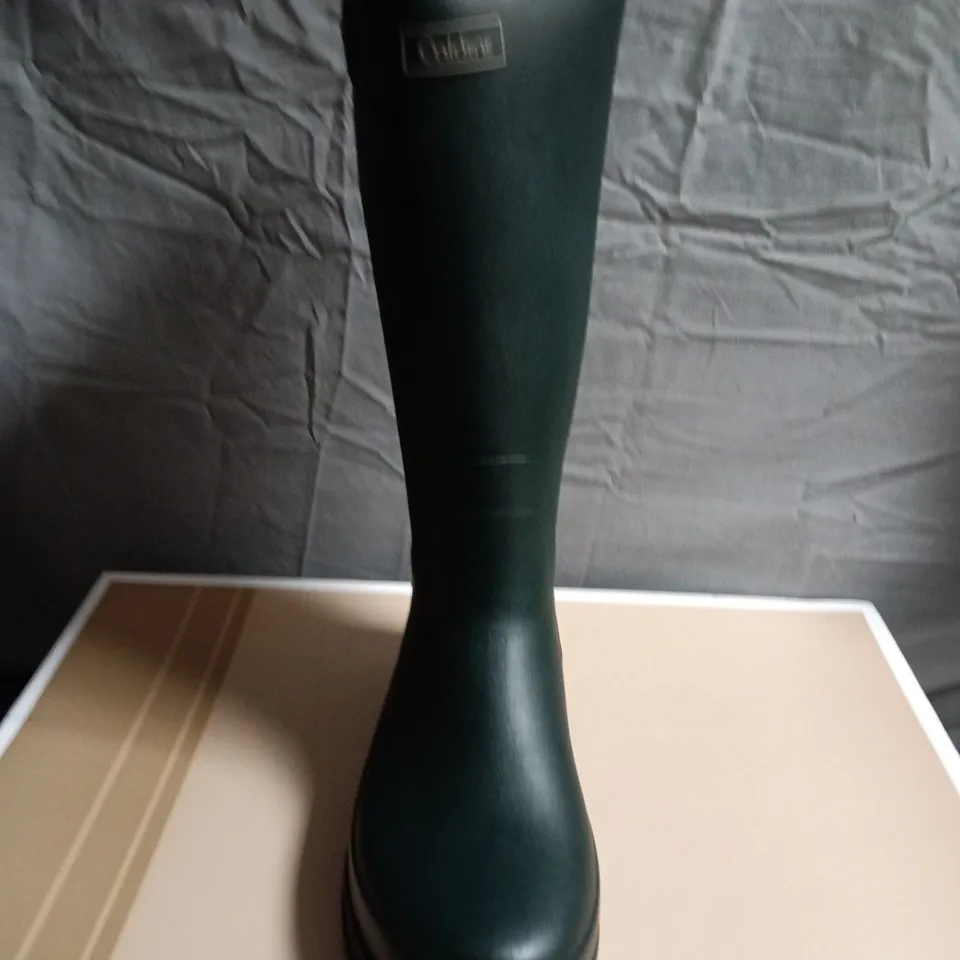 BOXED PAIR OF CALDENE WESTFIELD II WELLINGTON BOOTS – UK SIZE 9