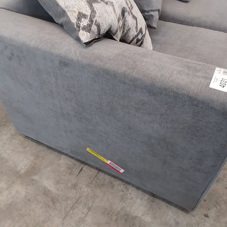 DESIGNER BETZ CHAISE SOFA WITH SCATTER CUSHIONS GREY FABRIC