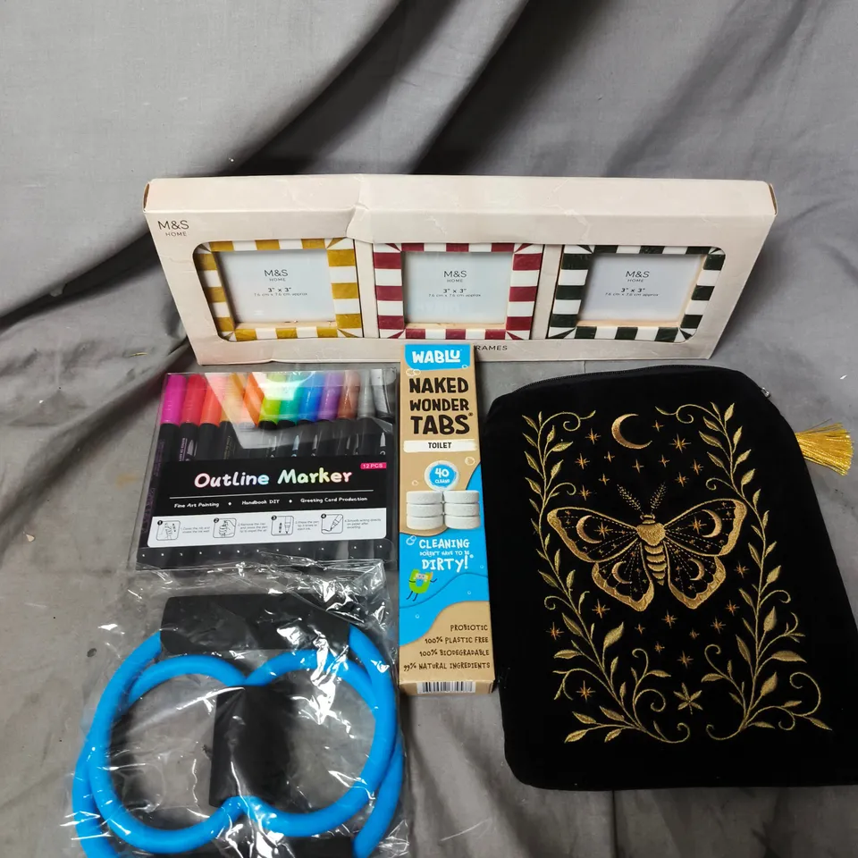 APPROXIMATELY 15 ASSORTED HOUSEHOLD ITEMS TO INCLUDE SET OF 3 SMALL PHOTO FRAMES, NAKED WONDER TOILET TABS AND OUTLINE MARKERS