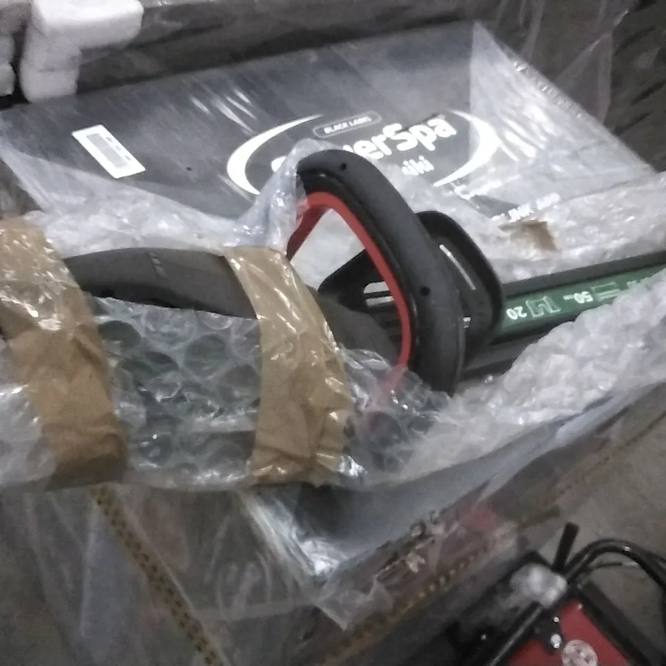 BOSCH UNIVERSAL HEDGE CUTTER 18V