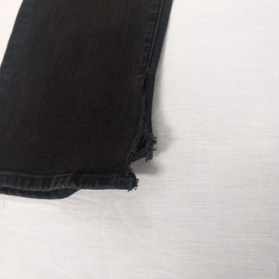 J BRAND MID-RISE RAIL PHOTO READY ULTRA SLIMMING JEANS SIZE 24