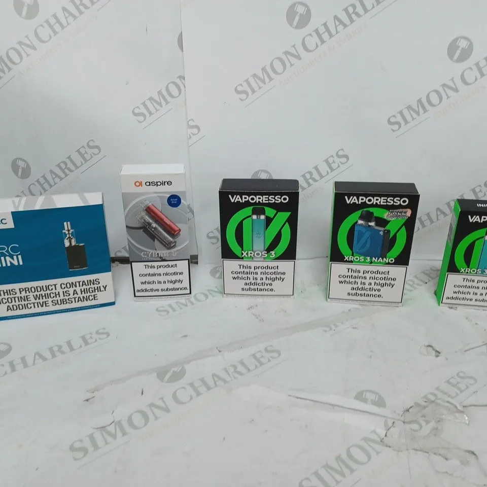 APPROXIMATELY 10 BOXED E-CIGARETTES TO INCLUDE VOOPOO DRAG Q, INNOKIN GO MAX, AND VAPORESSO XROS 3 ETC.