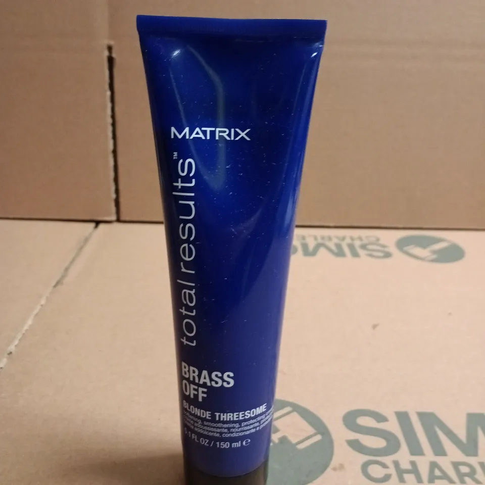 BOX OF APPROXIMATELY 20 TUBES OF MATRIX BRASS OFF PROTECTING CREAM 150ML PER TUBE