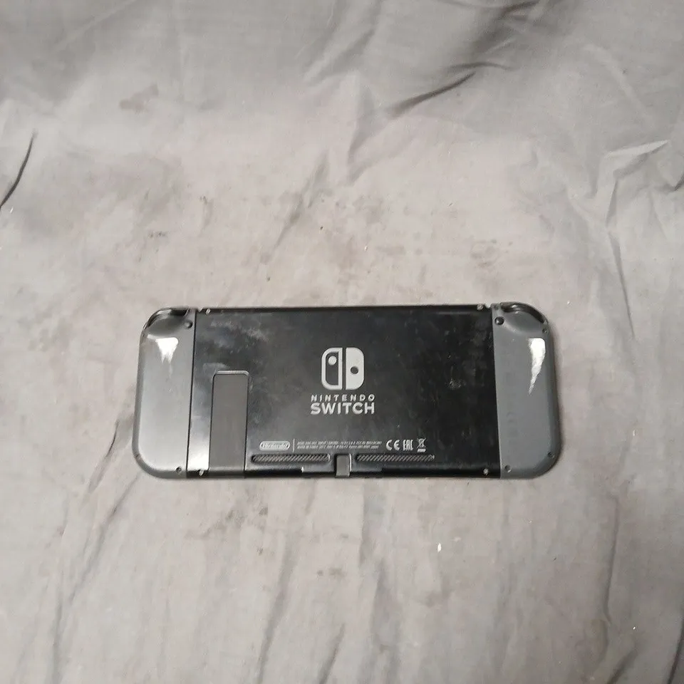 NINTENDO SWITCH CONSOLE – GREY JOY-CONS
