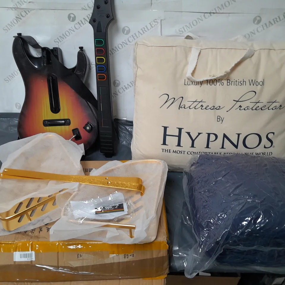 LOT OF 5 ASSORTED ITEMS INCLUDES HYPNOS MATTRESS PROTECTOR, CORNER SHELVING, SURESPA CARTRIDGE CLEANER AND GUITAR HERO GUITAR