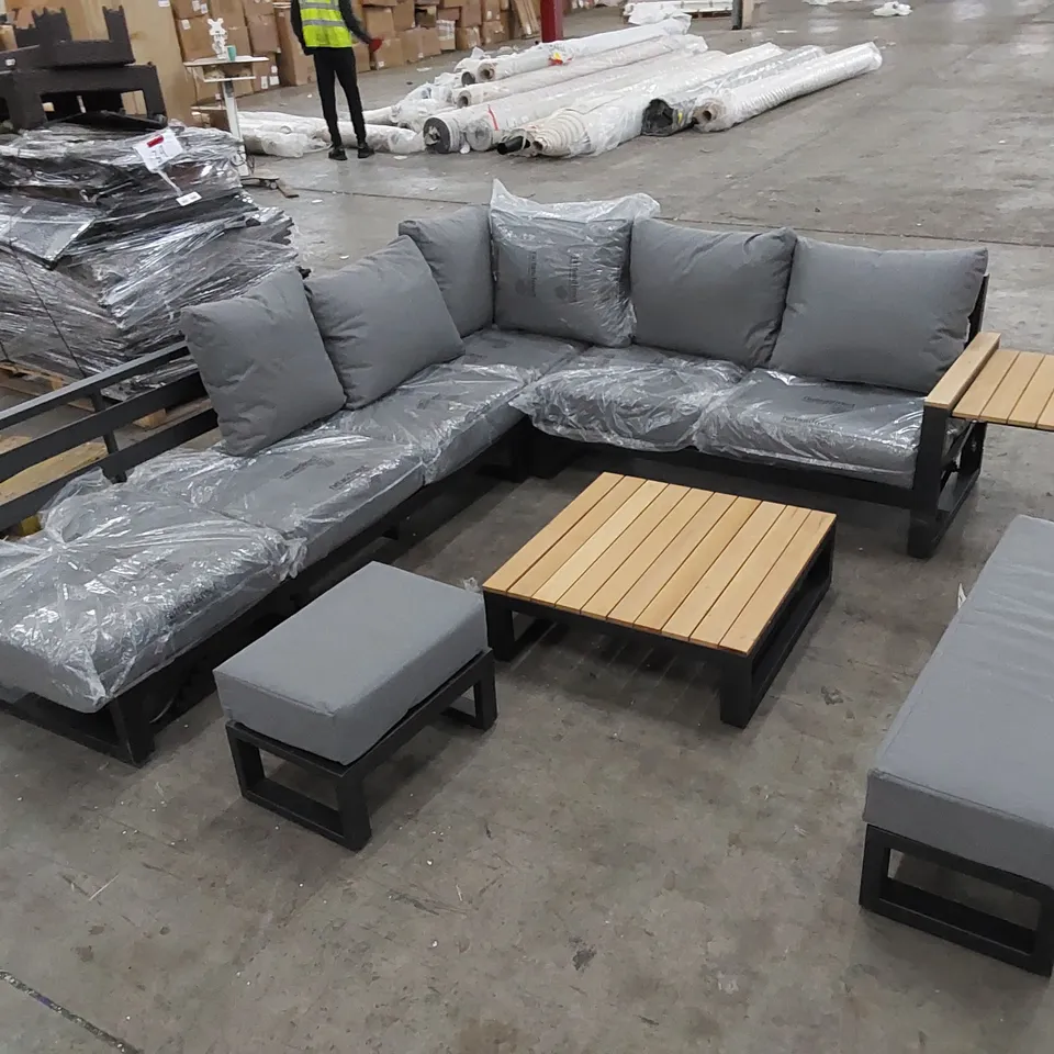 DESIGNER METAL CORNER GARDEN/PATIO SOFA WITH STOOL, BENCH AND COFFEE TABLE