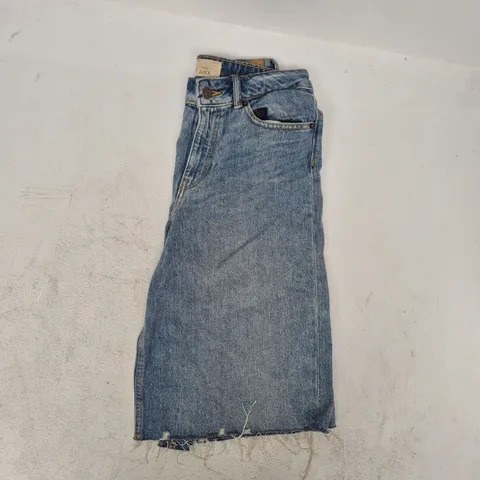 JJXX LONG HIGH WAIST DENIM SHORTS IN BLUE SIZE SMALL