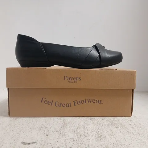 BOXED PAIR OF PAVERS SLIP ON SHOES IN BLACK SIZE UK 7