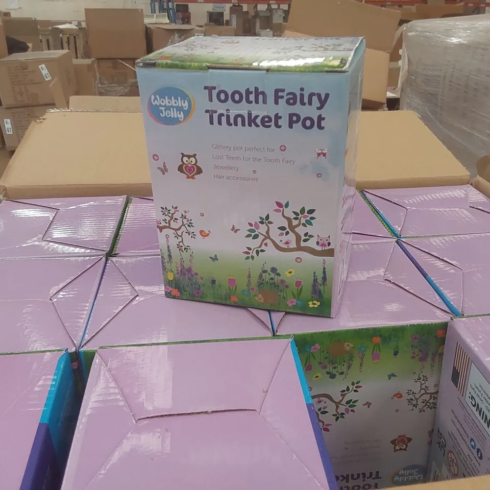 PALLET CONTAINING A VERY LARGE QUANTITY OF WOBBLY JELLY TOOTH FAIRY TRINKET POTS