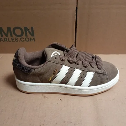 PAIR OF ADIDAS ORIGINALS CAMPUS 00S TRAINERS - 4