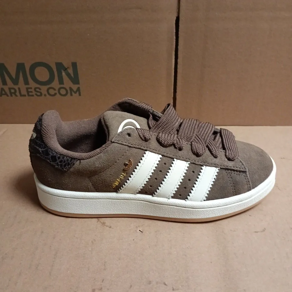 PAIR OF ADIDAS ORIGINALS CAMPUS 00S TRAINERS - 4