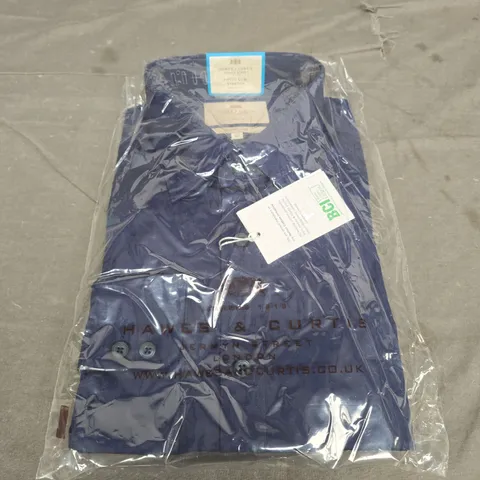 HAWES AND CURTIS BUTTONED SHIRT - SIZE 17/36