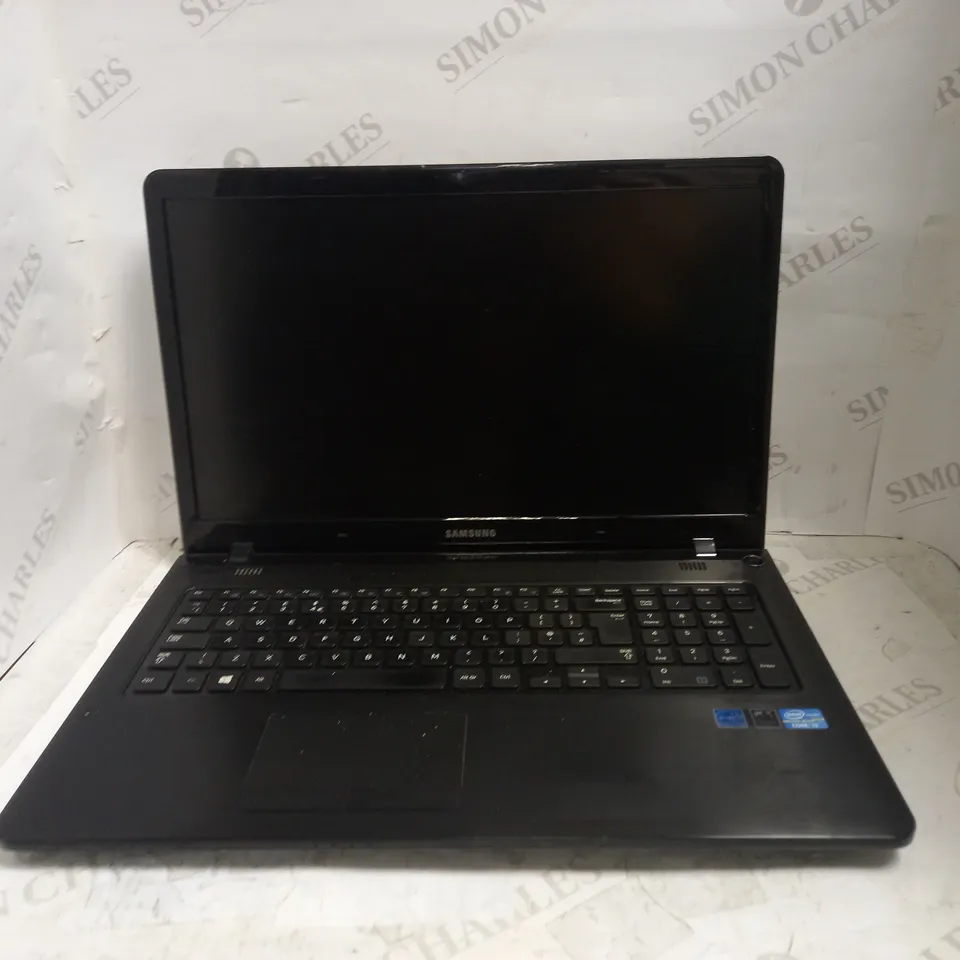 SAMSUNG 350E NP350E7C LAPTOP