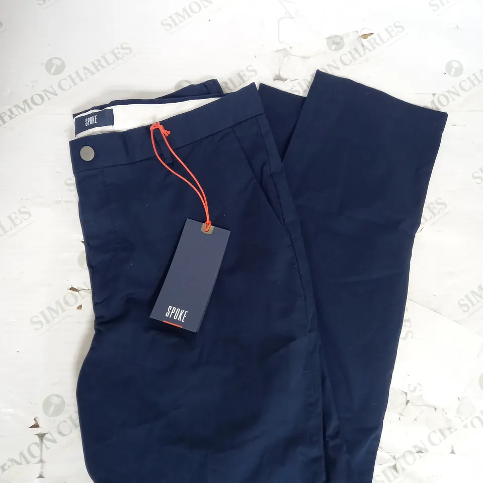 SPOKE STANDARD FIT TROUSERS IN NAVY SIZE 34W