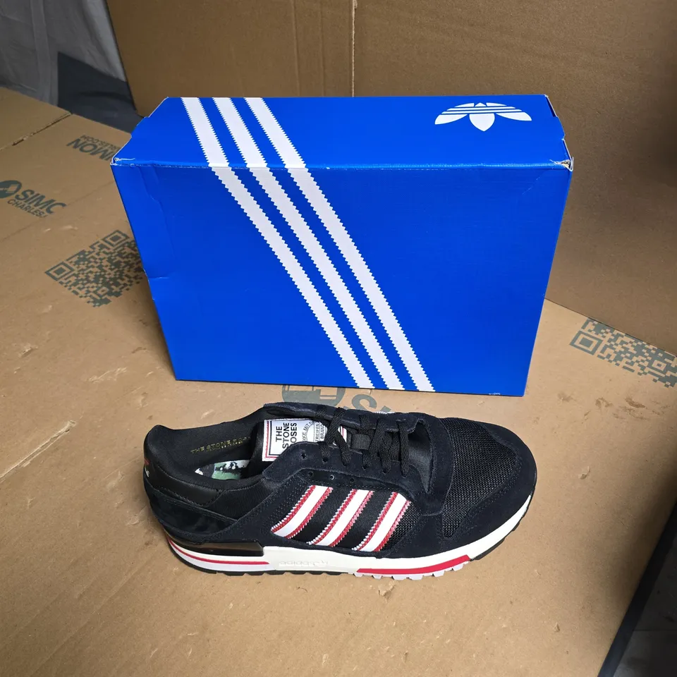 MANCHESTER UNITED / STONE ROSES ADIDAS TRAINERS - UK SIZE 8 