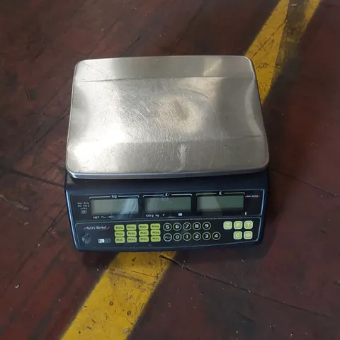 AVERY BERKEL DIGITAL SCALE