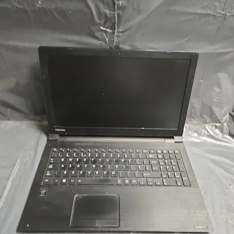 TOSHIBA SATELLITE PRO R50-C LAPTOP