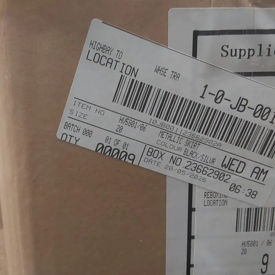 BOX CONTAINING APPROXIMATELY 9x BRAND NEW JD WILLIAMS METALIC SKIRTS - SIZE 20