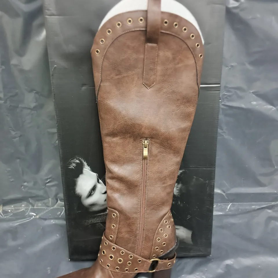 BOXED BRAND NEW KOI TWIGHLIGHT CHILDREN OF THE MOON COWBOY BOOTS IN BROWN - UK 3