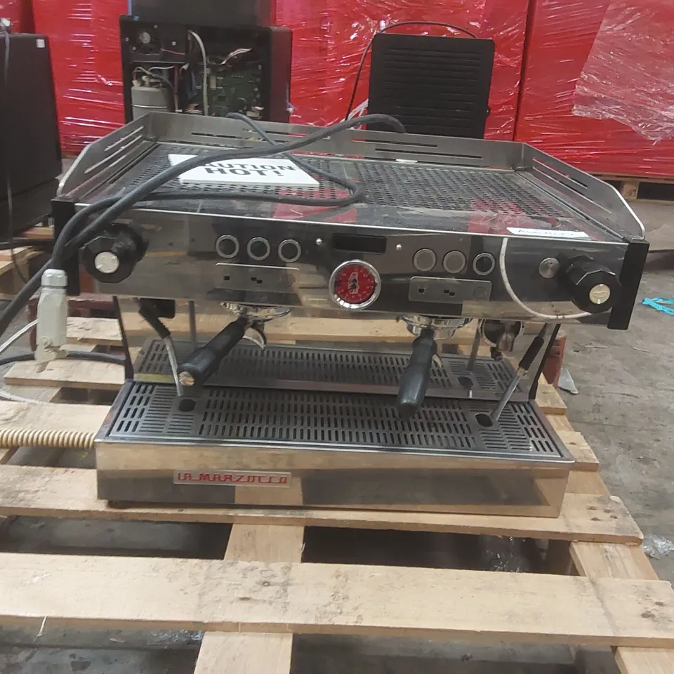 LA MARZOCCO COMMERCIAL 2 GROUP COFFEE MACHINE