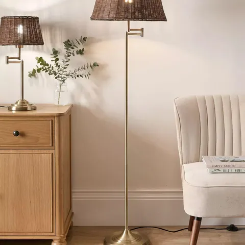 RUSTIC FLOOR LAMP 