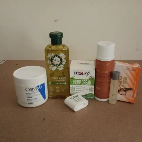 APPROXIMATELY 15 ASSORTED HEALTH & BEAUTY PRODUCTS TO INCLUDE CERAVE MOISTURISING CREAM, REVOLUTION CONDITIONER, CARE WHITE SOAP , ETC - COLLECTION ONLY