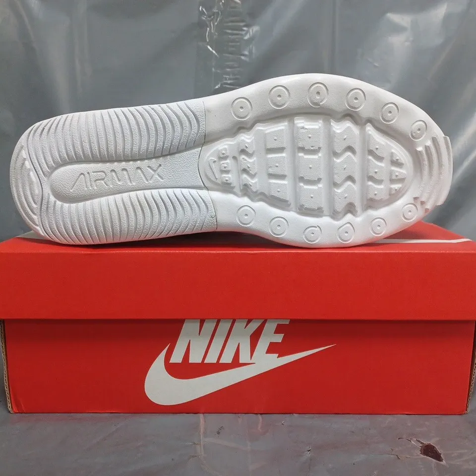 BOXED PAIR OF NIKE AIR MAX BOLT SHOES IN BLACK/WHITE SIZE UK 6