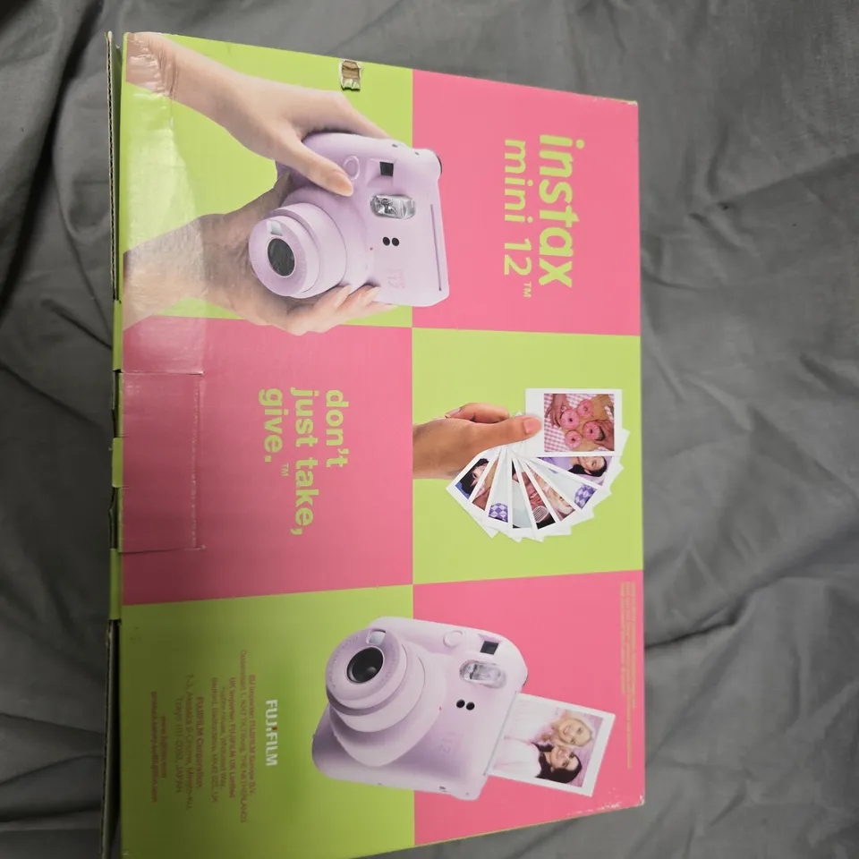 FUJIFILM INSTAX MINI 12 PINK INSTANT CAMERA – BOXED