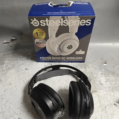 BOXED STEEL SERIES ARCTIS NOVA 5P WIRELESS HEADSET FOR PLAYSTATION 