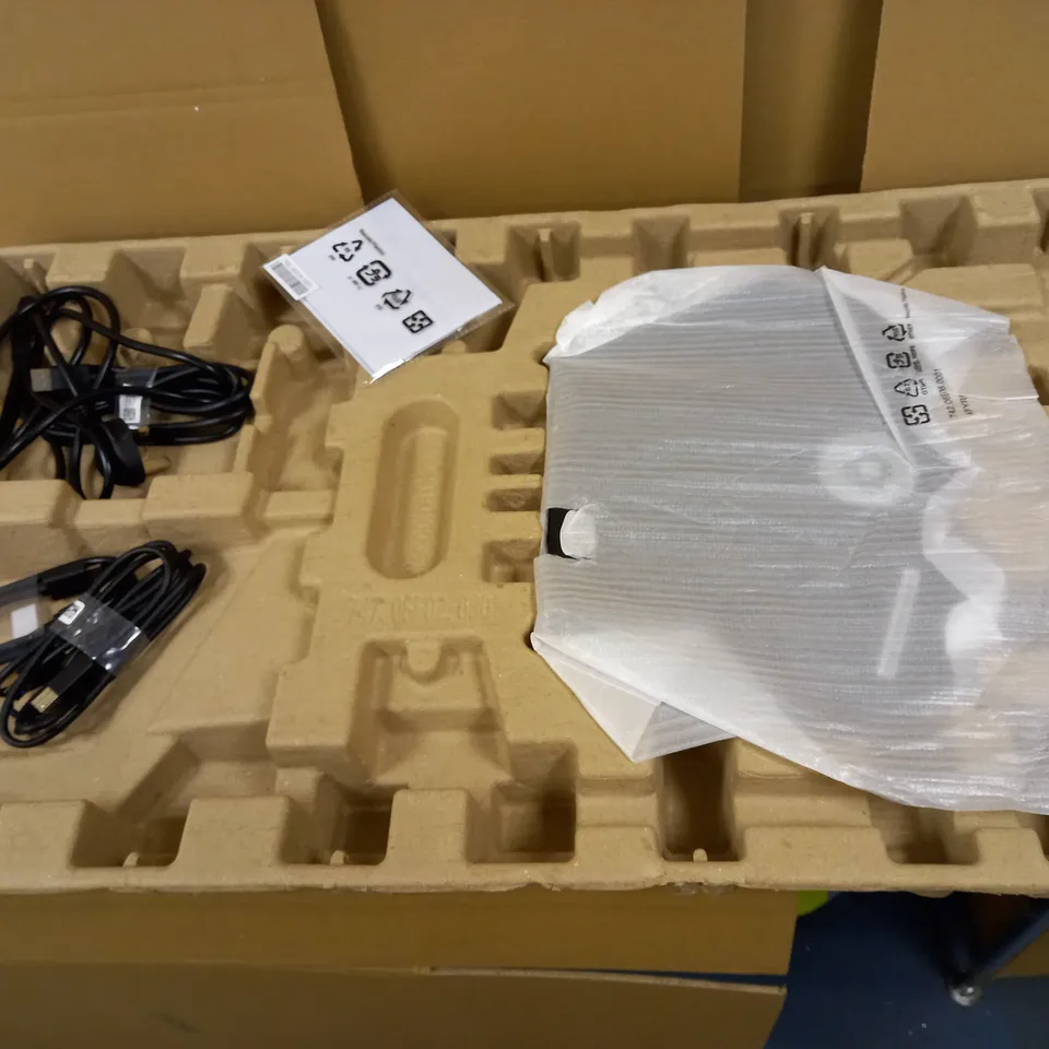 DELL 32" 4K UHD GAMING MONITOR 