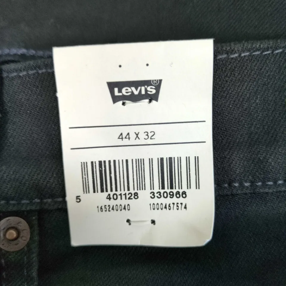LEVI'S JEANS – BLACK DENIM, 44 X 32 (MEN'S)