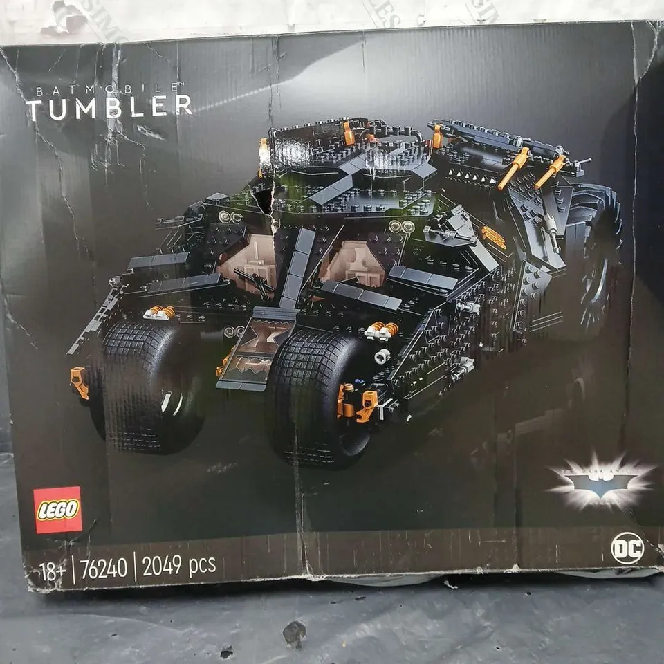 BOXED LEGO BATMAN THE DARK KNIGHT TRILOGY BATMOBILE TUMBLER - 76240 RRP £199.99