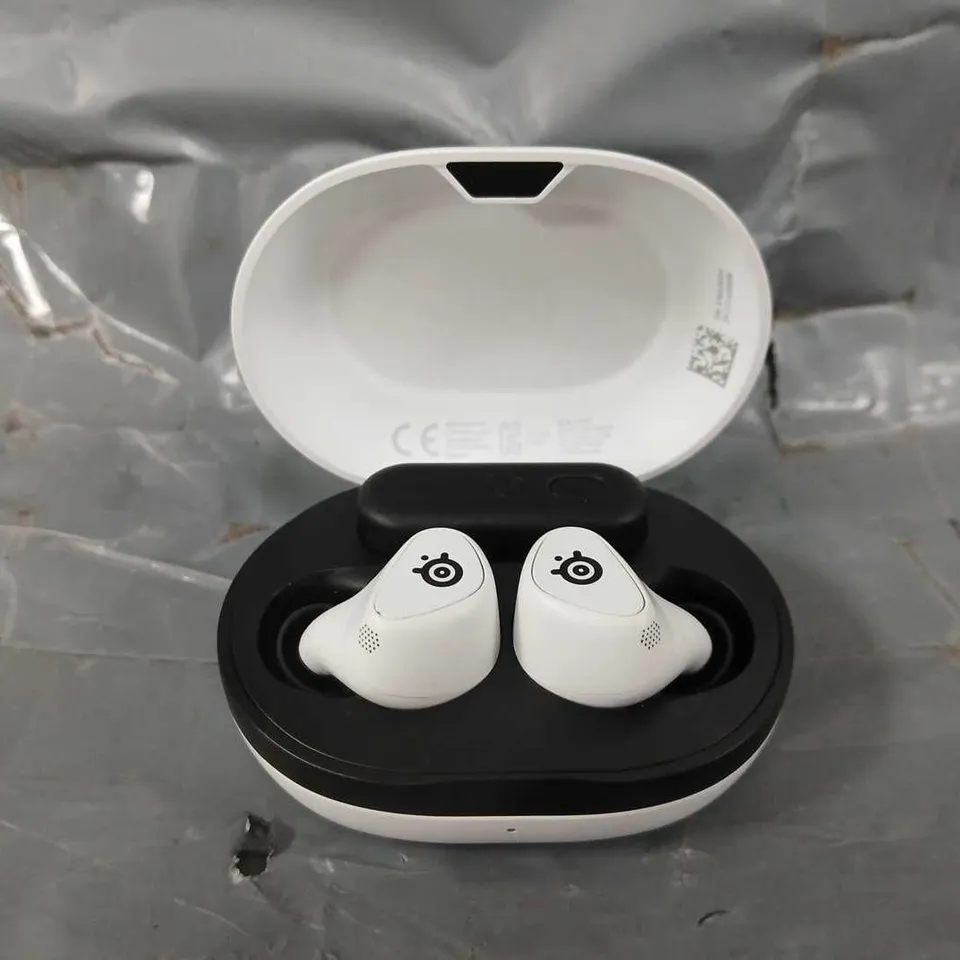 STEELSERIES ARCTIS GAMEBUDS FOR PLAYSTATION, WIRELESS GAMING EARBUDS, WHITE.