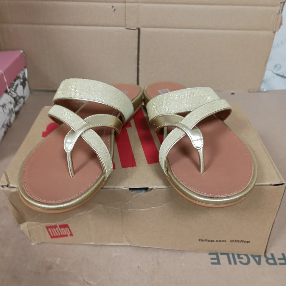 FITFLOP GRACIE THONG SANDALS GOLD SIZE 5