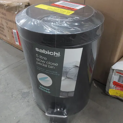 QUINONEZ STEEL 5 LITRE STEP ON RUBBISH BIN - BLACK 