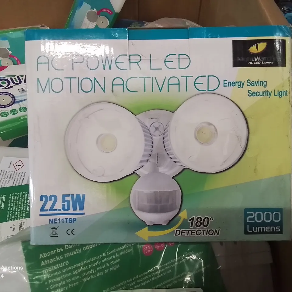 PALLET OF VARIOUS ITEMS TO INCLUDE MOTION SENSOR LIGHT, MEGA MOISTURE TRAPS ETC.