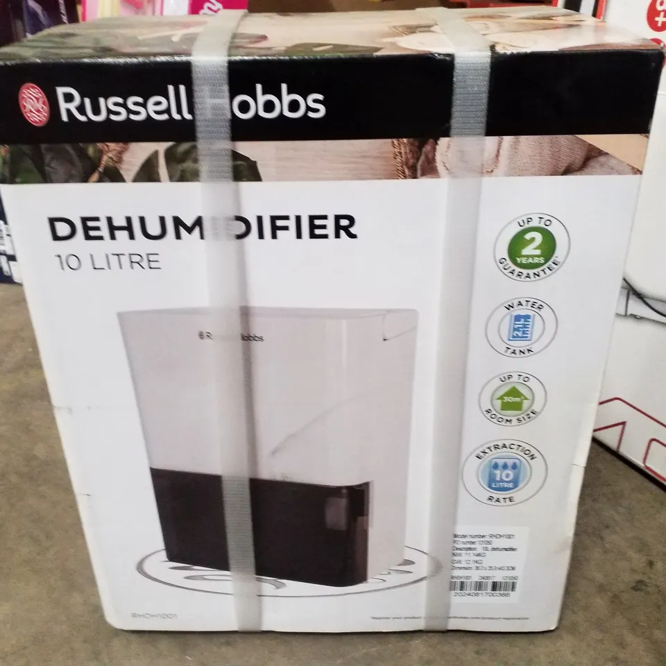 BOXED RUSSELL HOBBS 10L DEHUMIDIFIER 