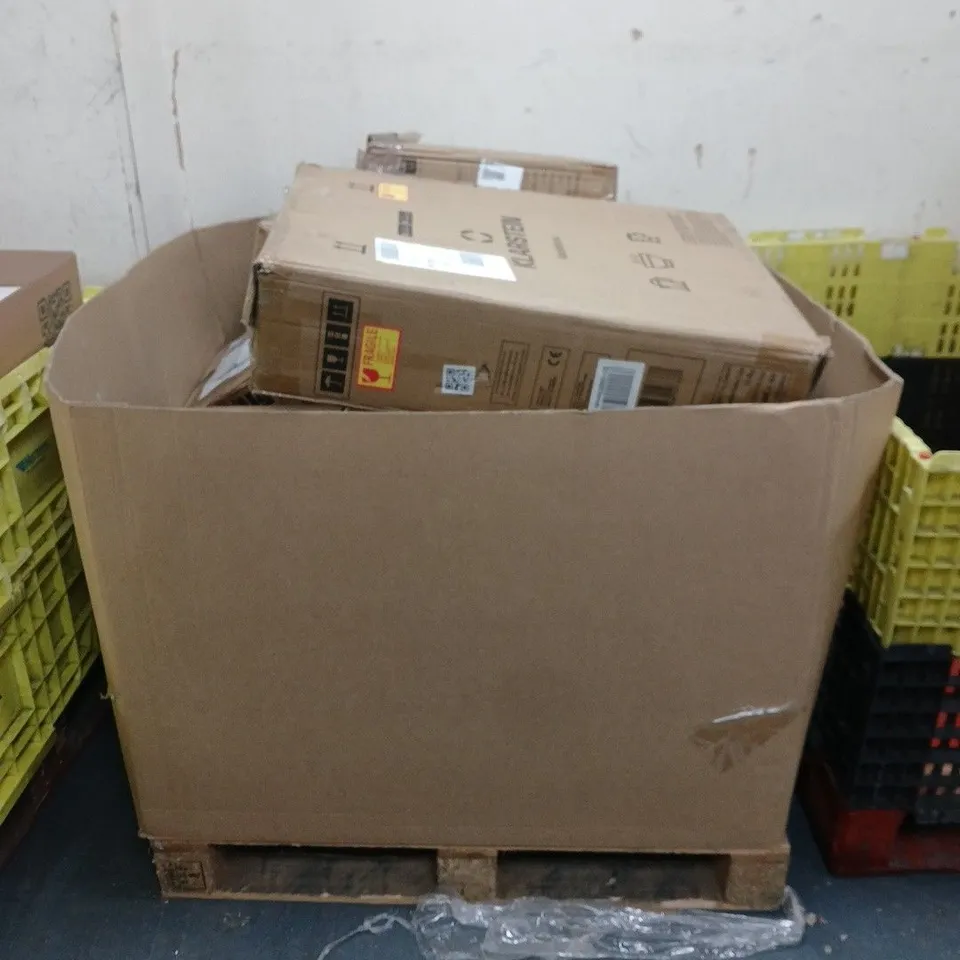 PALLET OF APPROXIMATELY 15 ASSORTED DAMAGED ITEMS TO INCLUDE PENDANT LAMP, GLASS HEATER, INDUCTION HOB, ETC - COLLECTION ONLY