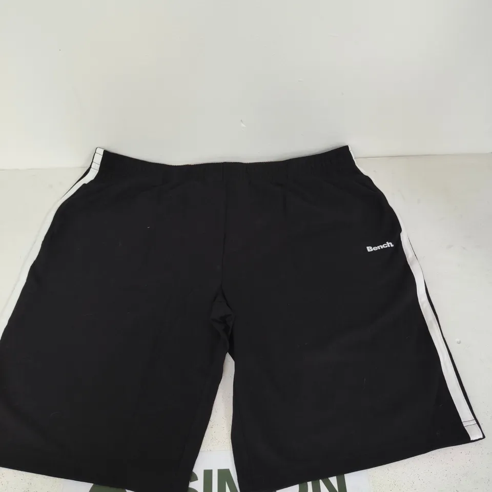 BENCH. MEN'S BLACK SHORTS WITH WHITE SIDE PIPING – 3XL