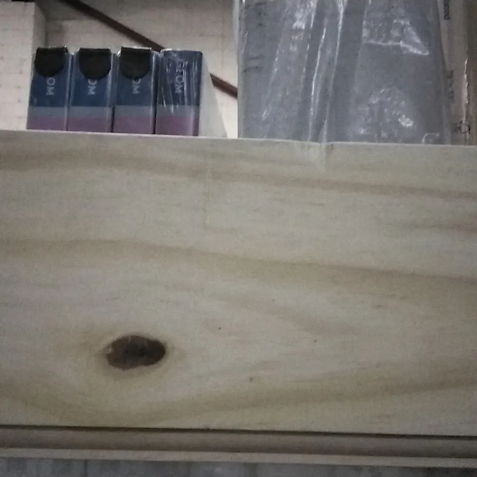 15 LITE KNOTTY PINE OBSCUR GLAZED INTERNAL DOOR 1981MM × 838MM , DAMAGED 