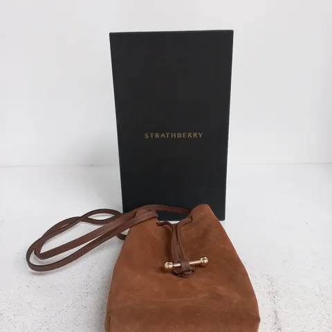 STRATHBERRY OSSETTE POUCH LARGE SUEDE – TAN (BOXED) 