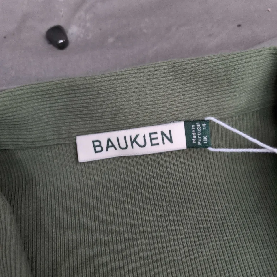 BAUKJEN SUSAN ORGANIC COTTON BUTTON DOWN TOP IN LIGHT KHAKI - SIZE 14