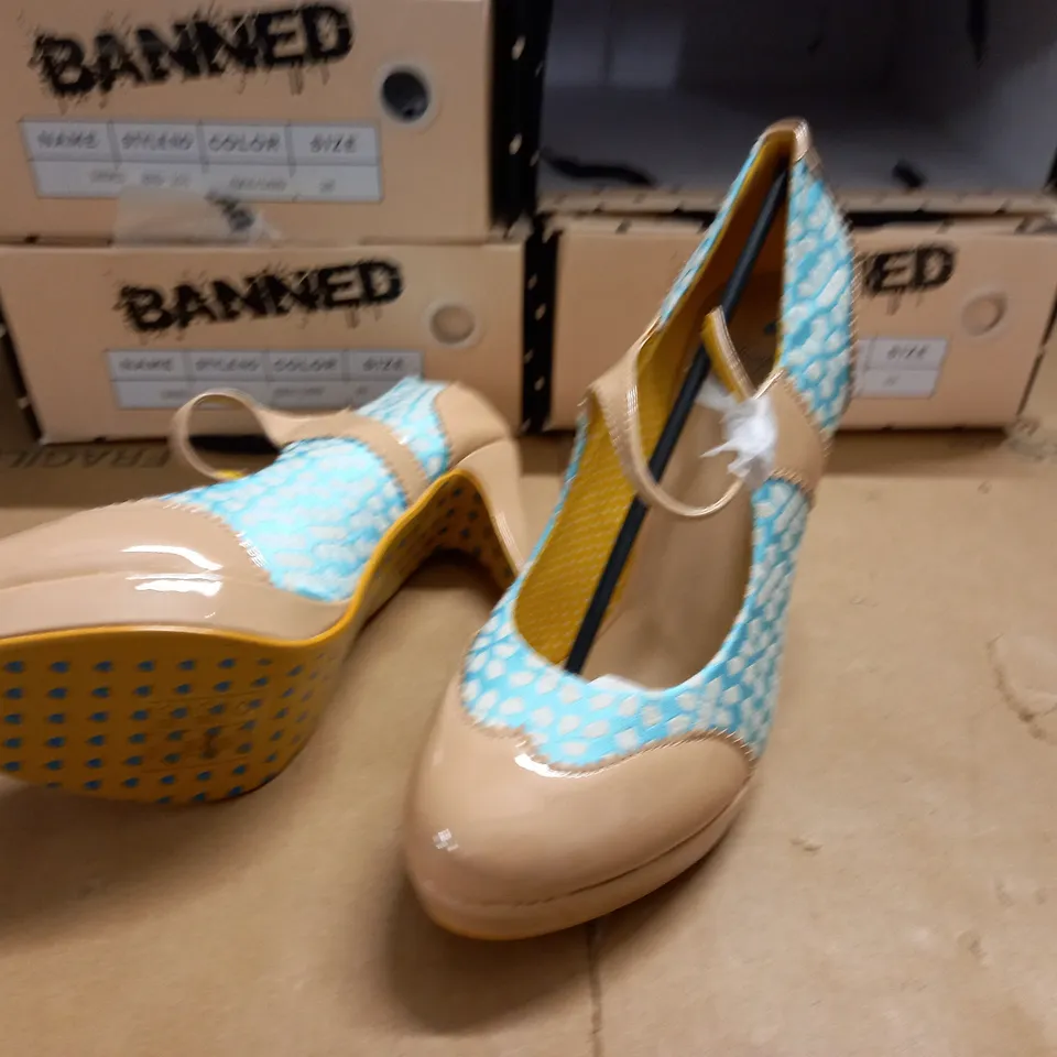LOT OF 4 BOXED PAIRS OF BANNED HEELED SHOES IN VARIOUS SIZES